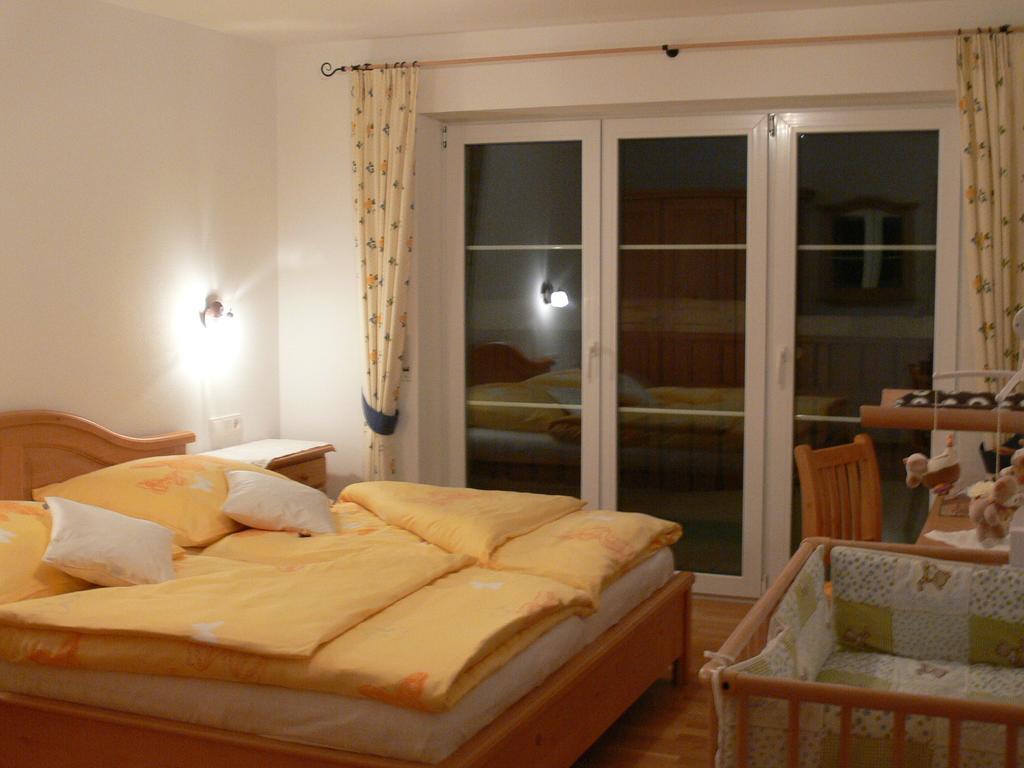 Ferienhof Roesch バート・ヴルツァッハ 部屋 写真